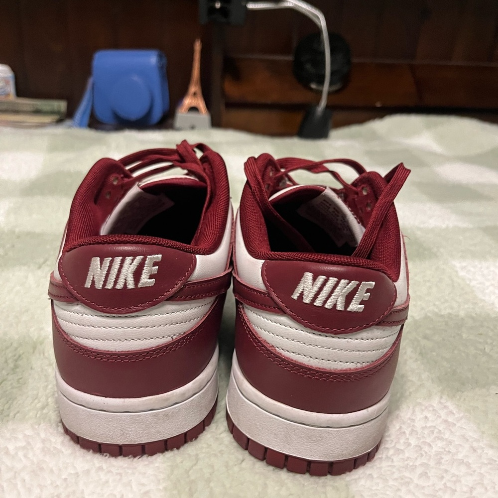 red nike dunks. (size 11) - Picture 4 of 5